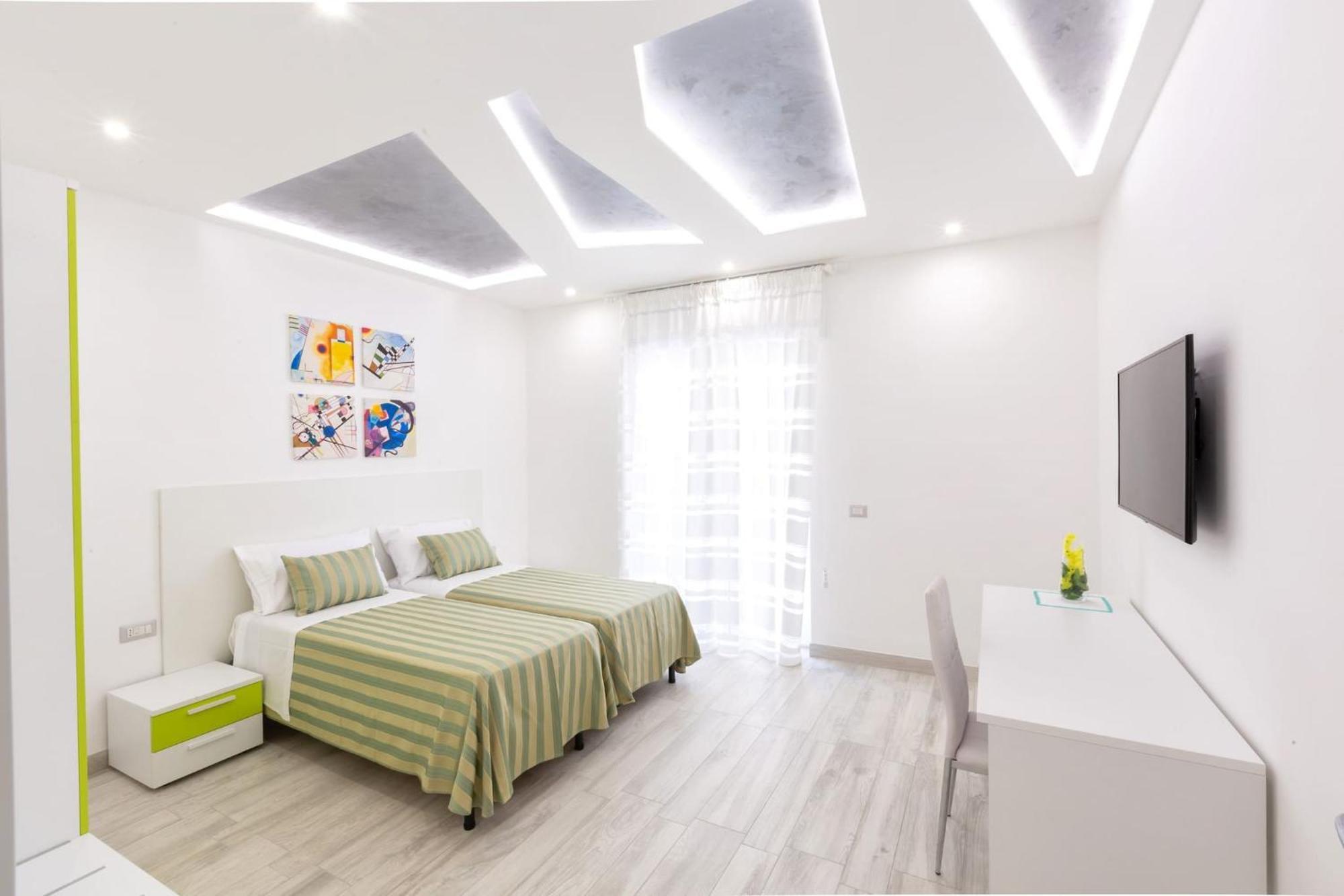 Sorrentovibes - New & Stylish Two Bedroom Apartment With Balconies Zewnętrze zdjęcie
